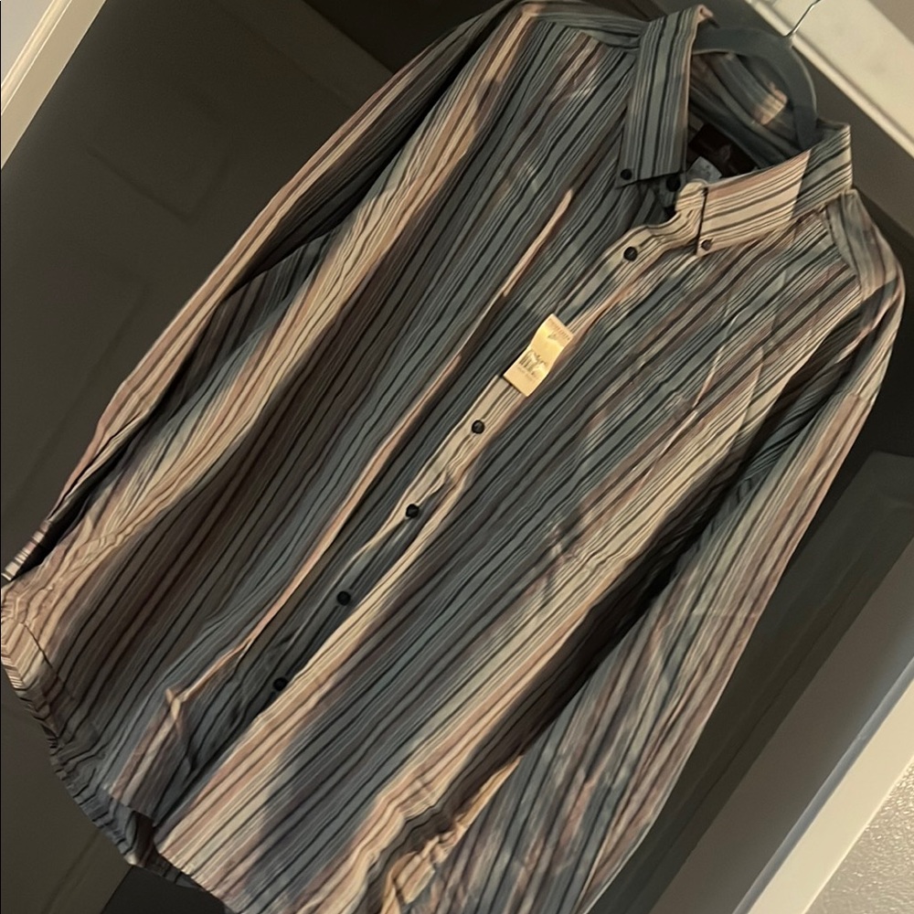 NWT Timber Creek Men’s Gray/Maroon Striped Casual Button Down Shirt
